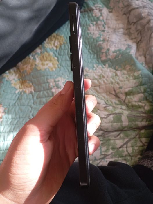 Поко с65 Смартфон