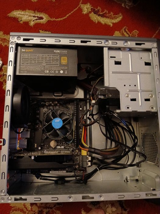 Vand unitate  Asus  i3 ,16gb