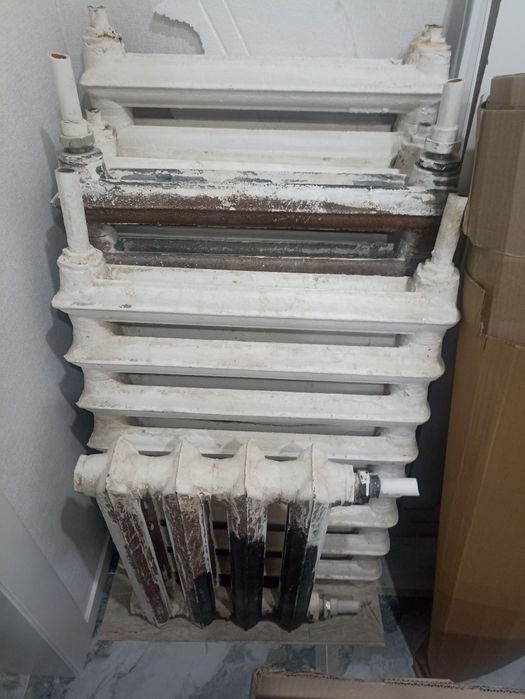 Продам чугунные батареи б/у