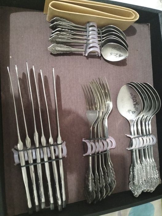 Продается столовый сервиз