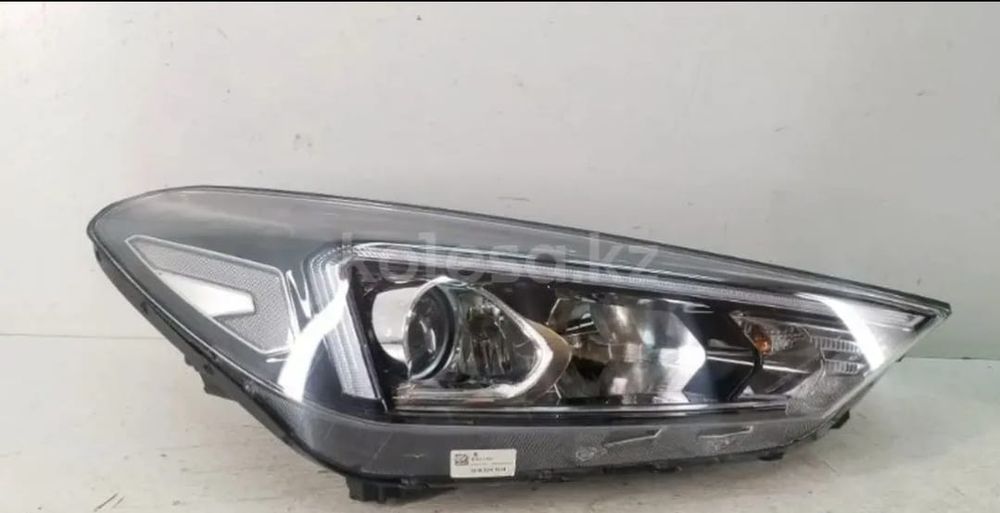 Фара Tucson 2018 

( ОРИГИНАЛ)