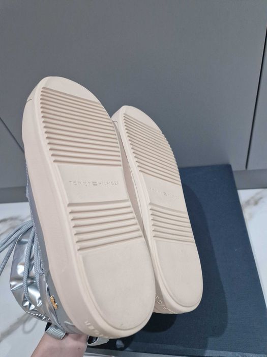 Апрески/ зимни обувки Tommy hilfiger