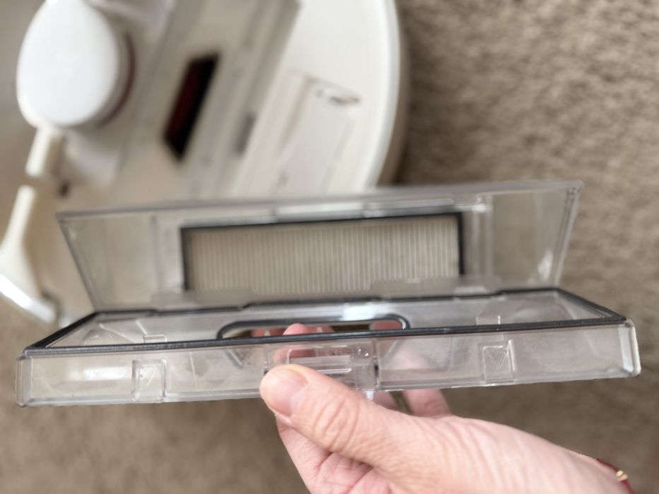 Робот Roborock S6 White за сухо и мокро почистване с нови части