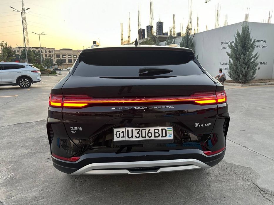 BYD Champion 605