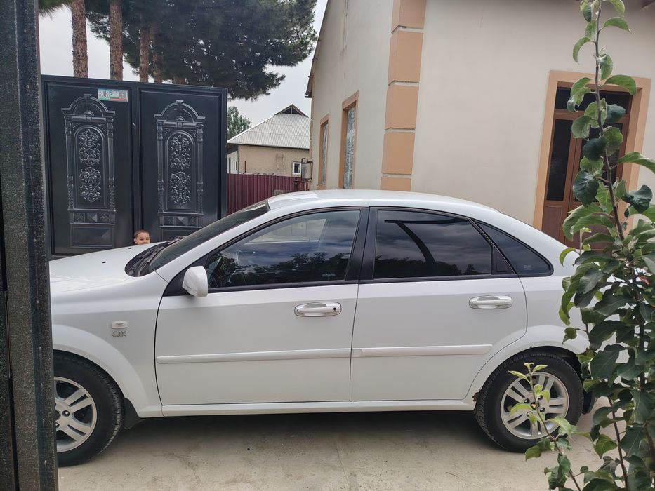 Lasetti 1.8 holati zo'r