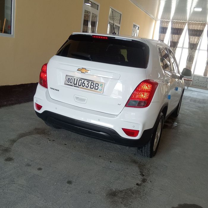 Трекер сотилади холати жуда яхши