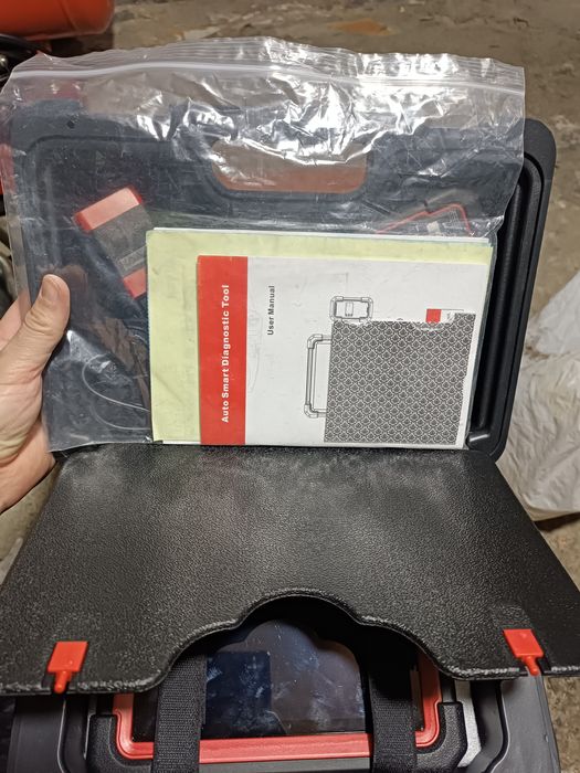 Продам сканер лаунч 919 почти новый