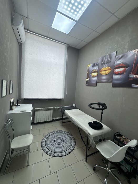 Сдаю кабинет в центре города