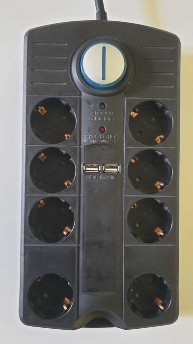 Разклонител с 8-контакта,USB и защита от пренапрежение 3500W  Powerfix GPBKSU08