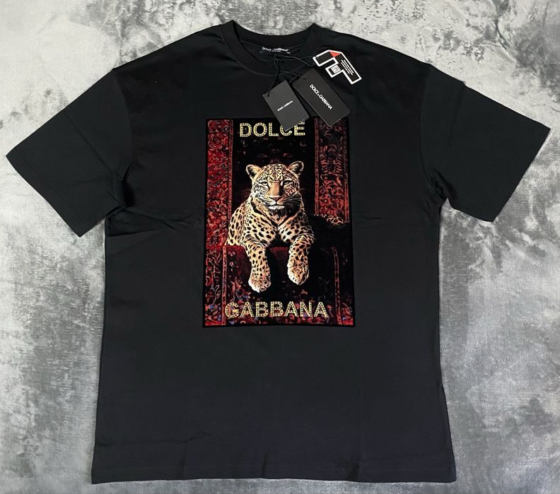 Vand tricou nou de barbati