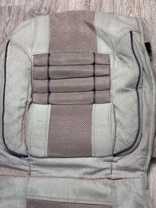 Продам полики  + чехлы для Тойтты короллы