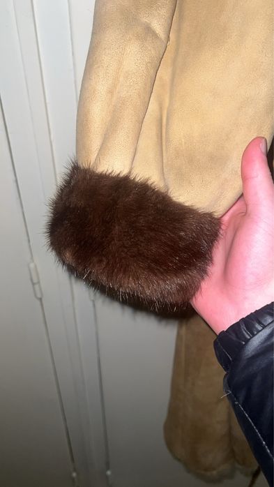 Cojoc Cu Guler Si Mansete De Nurca