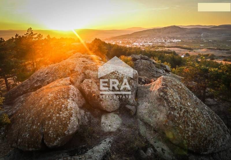 Продава се Тристаен апартамент в Айтос - 105 кв.м за 487 €/кв.м - Снимка #2