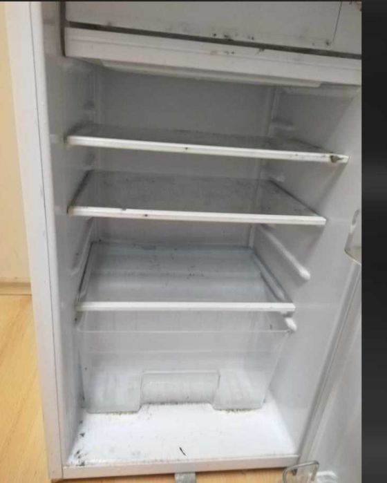 Хладилник Elite.