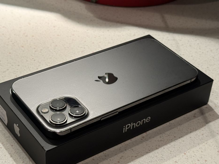 iPhone 12 Pro Max 128GB Graphite – Перфектен, 100% Батерия!