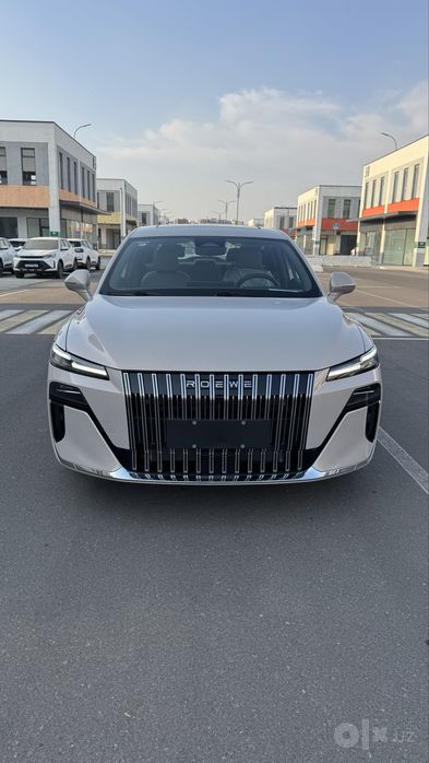 ROEWE M7 DMH 2026 GIBRID 2050km