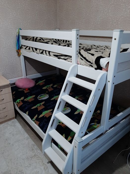 Двухярусный кровать