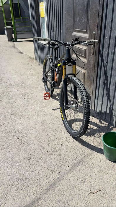 Продам двух подвес
