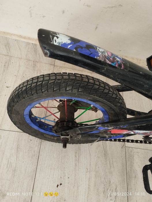 Bolalar velosipedi holati yaxshi