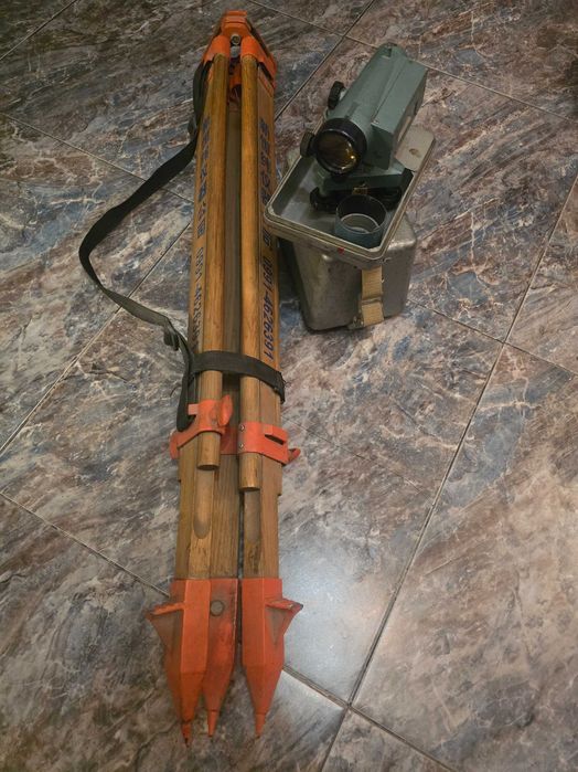 Продам нивелир оптический