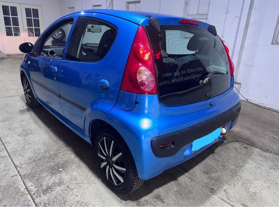 Vând Peugeot 107 din 2007