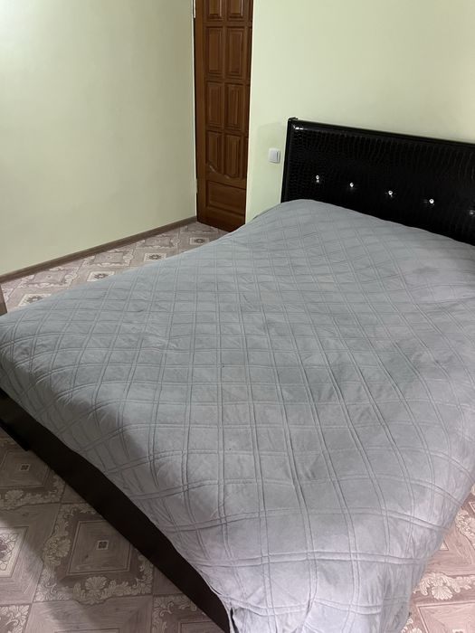 Кровать двуспальная 160x200