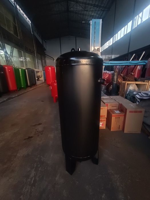 Арзон ресивер  винтовой компрессор kompressor  bak resiver 300L 10bar