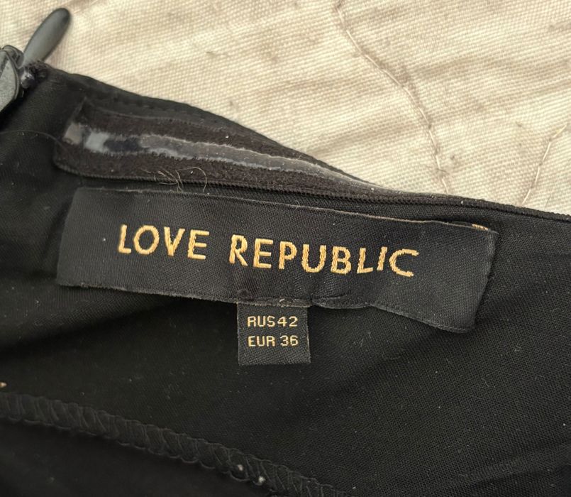 Чёрное платье от Love republic