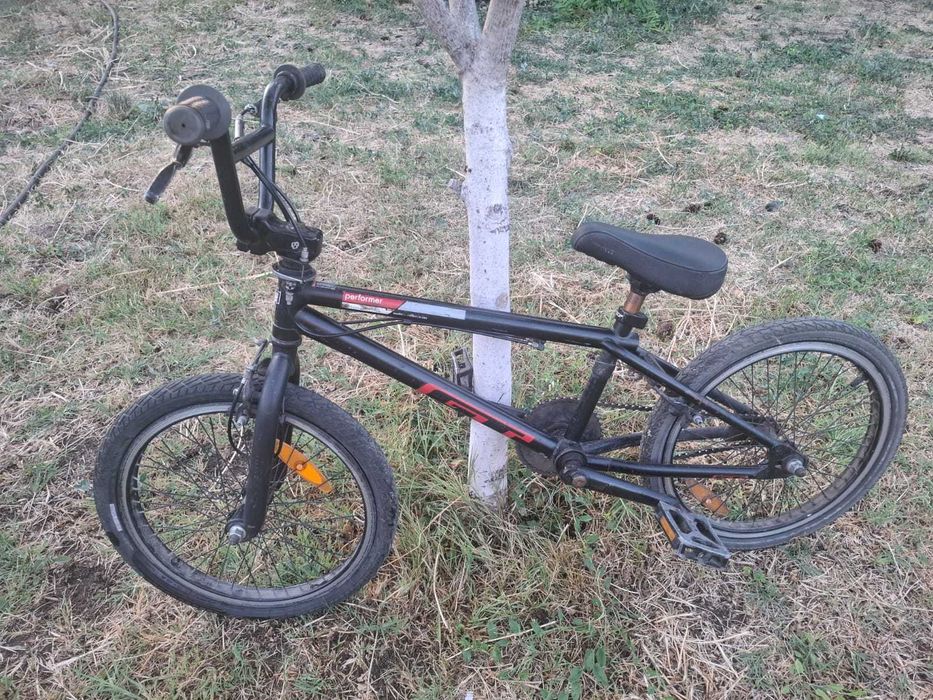 Vand bicicleta GT Performer second hand, roti 20"