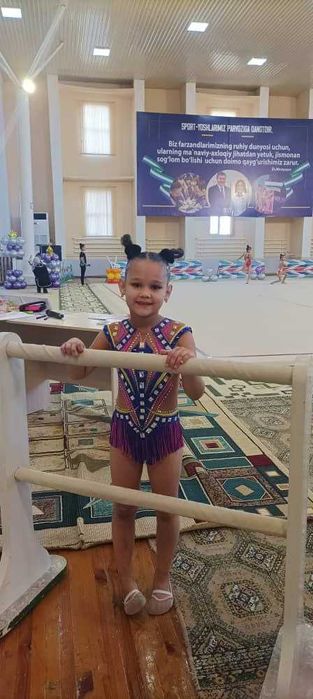 Гимнастический купальник 6-7 лет