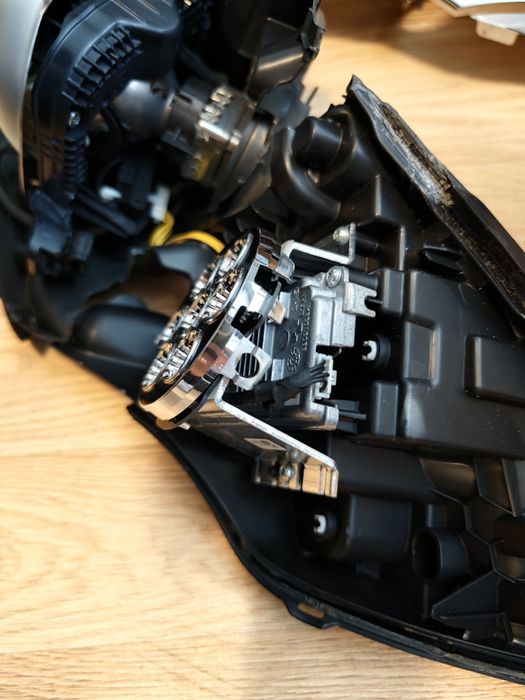 Части за Би-Ксенон LED фар Peugeot 508 (2011-2014) – ЛЯВ + Чисто ново стъкло