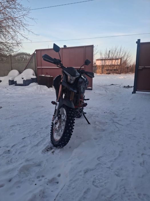 Продам мотоцикл 300 кубов