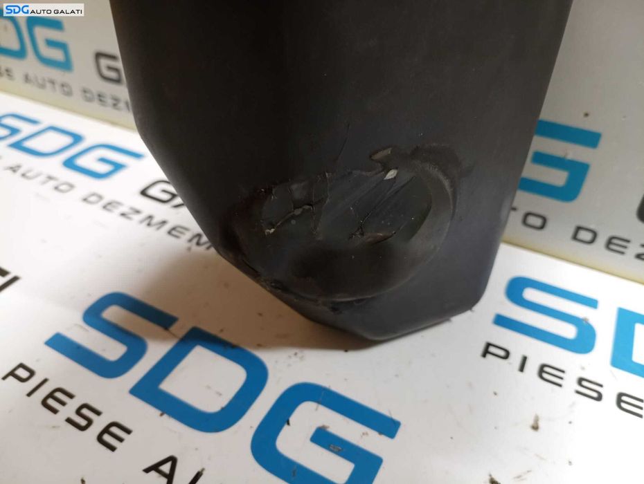 Canistra Carbon Filtru Gaze Benzina Volkswagen Golf 5 1.4 1.8 2004 - 2008 Cod 1K0201801D 1K0201813 [M7479]