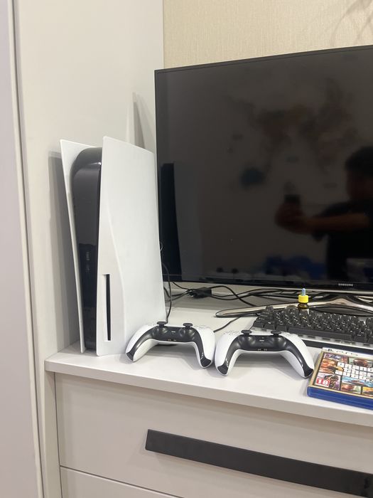 Продаю PlayStation пять за