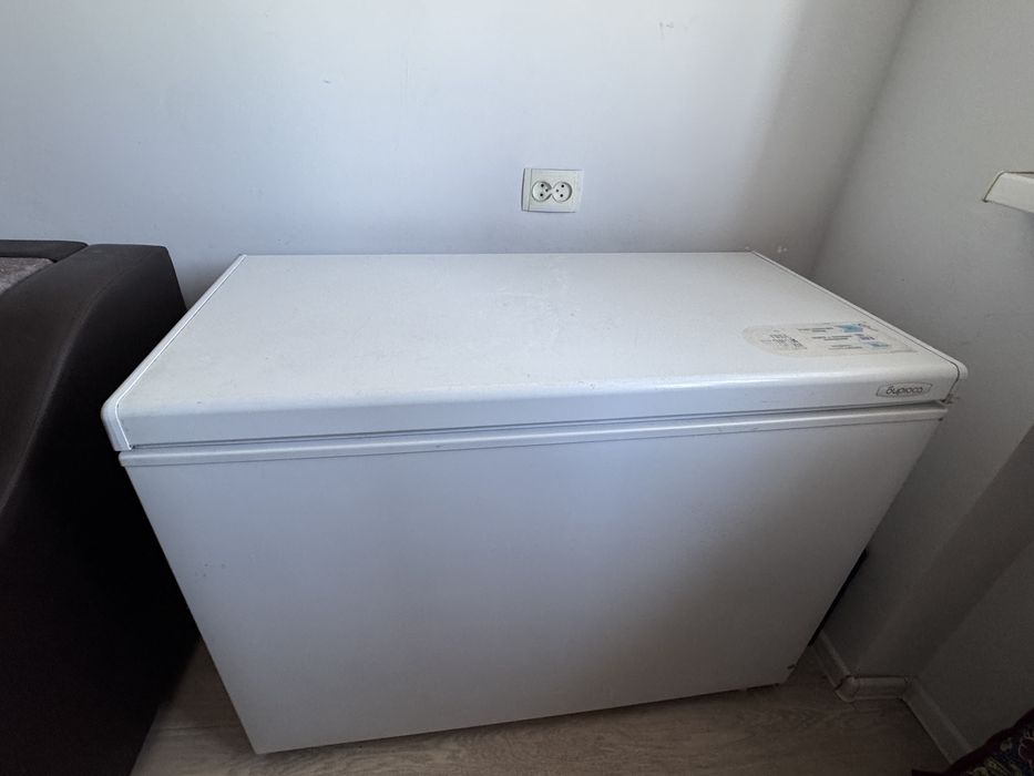 Продам морозильную камеру