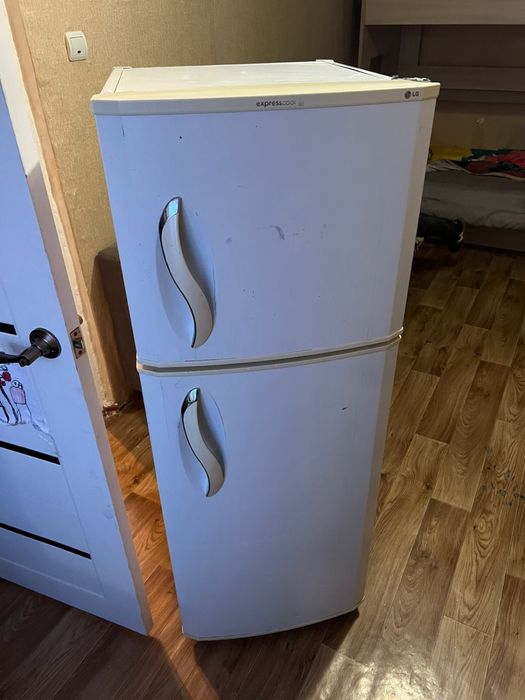 Продам холодильник в рабочем состоянии