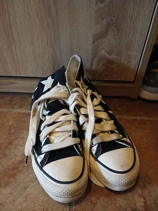 Adidas forum / Converse all star