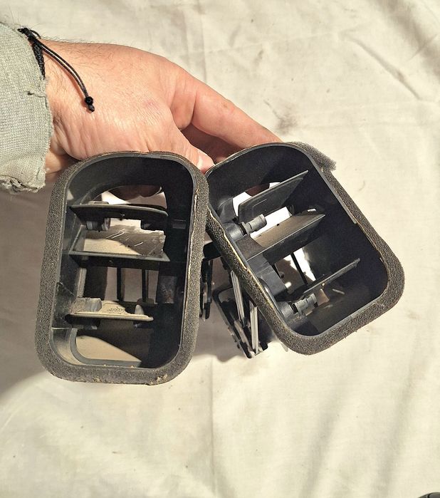 Grile ventilatie laterale Vito/ Viano W639