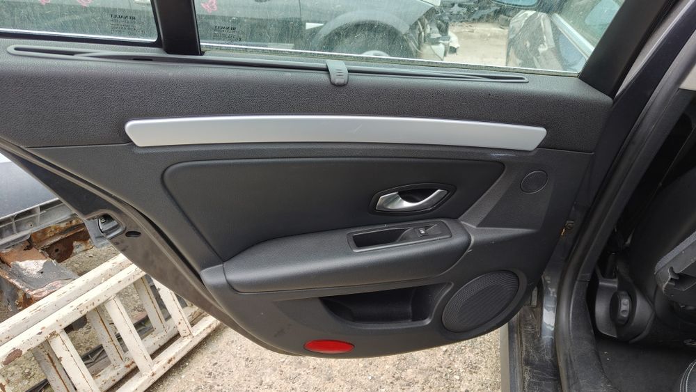 Set fete usi Renault Laguna 3