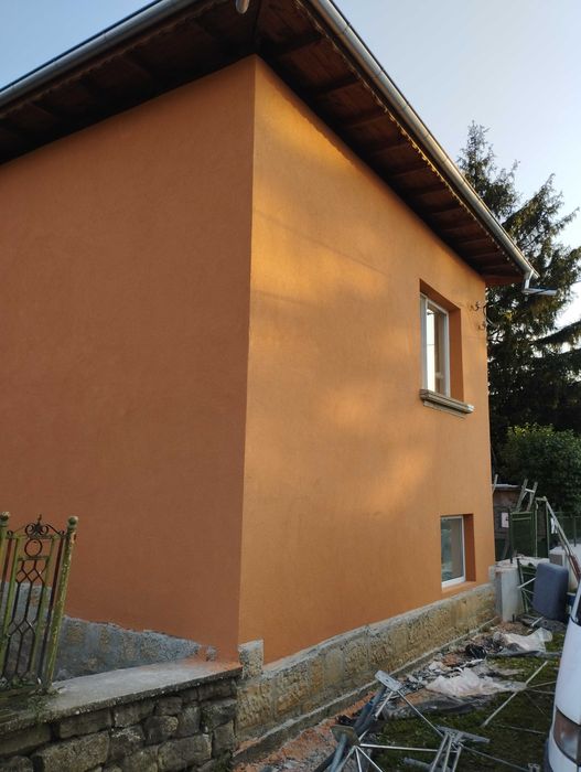 Машинна мазилка , замазка и изолация с монофазен и трифазен турбозол