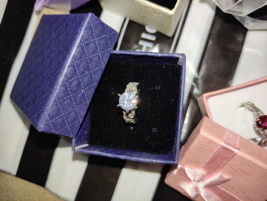 Продам кольца разные серебро 925 проба