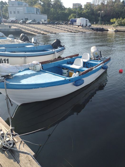 Лодка -ял 4 -3300 лв. +двигател Хонда-3500 лв