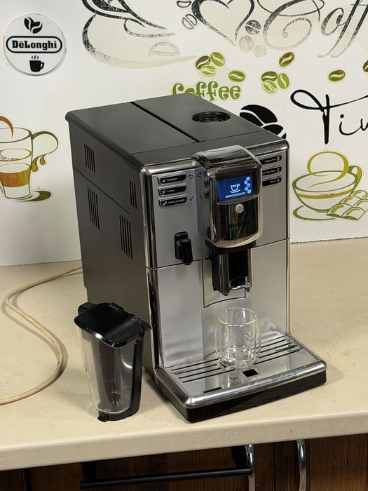 Кафемашина кафе автомат Philips Latte go с гаранция