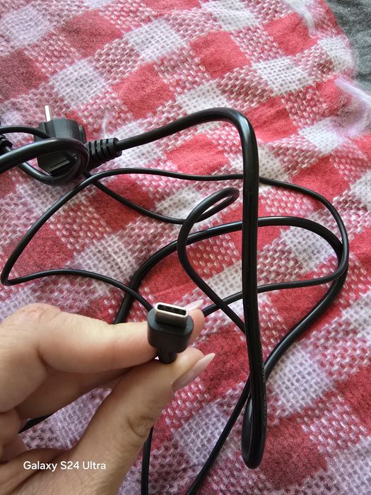 Încărcător laptop