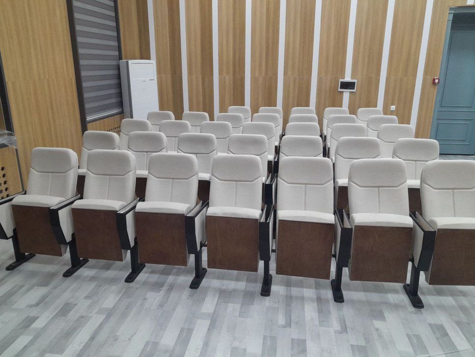 Кресло театральное для активного зала стул