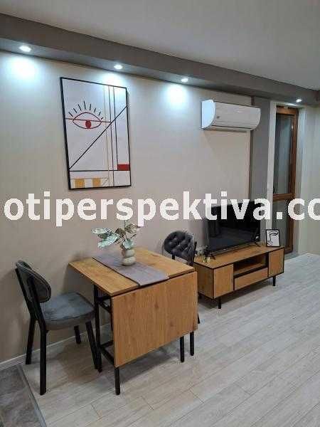 Продава се Двустаен апартамент в Пловдив, Кючук Париж - 65 кв.м за 1072 €/кв.м - Снимка #1