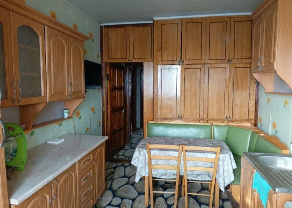 Продам 2 ком Юнусабад 11 квартал