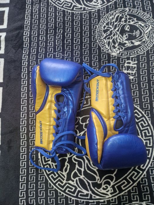 Manusi cnockout noi albastru galben coloseum