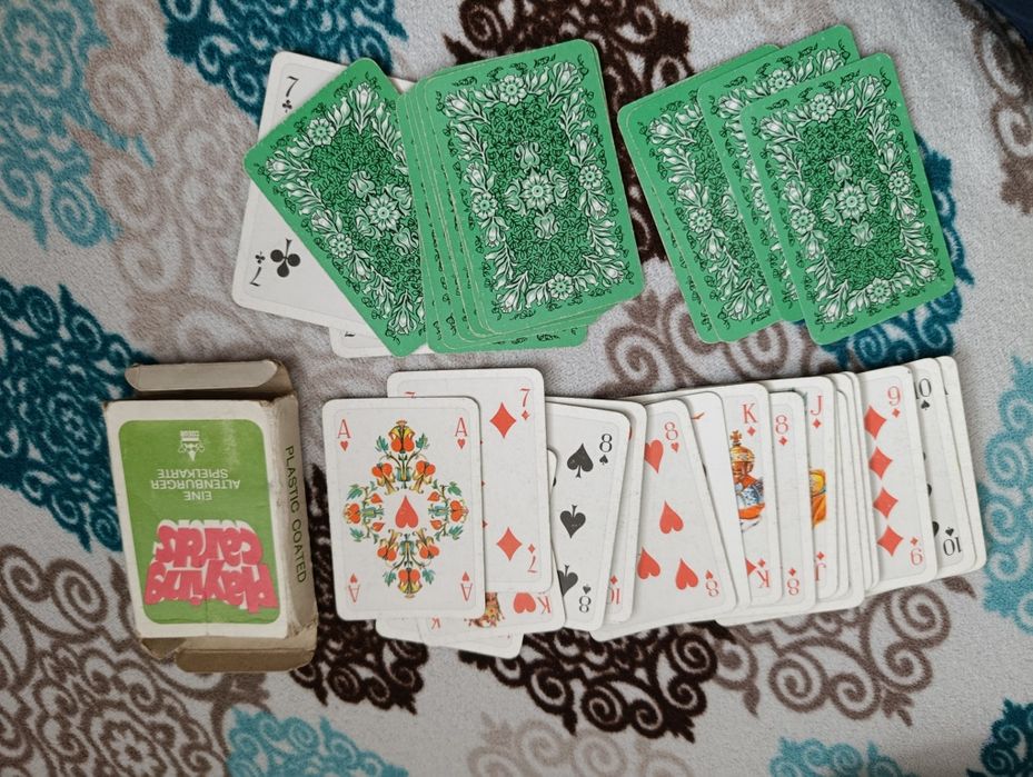 Стари карти за игра