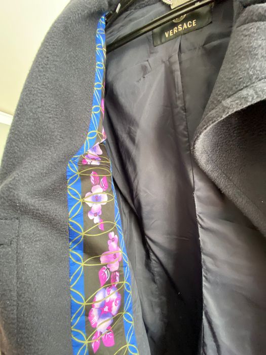 Шерстяное пальто Versace оригинал 40рр